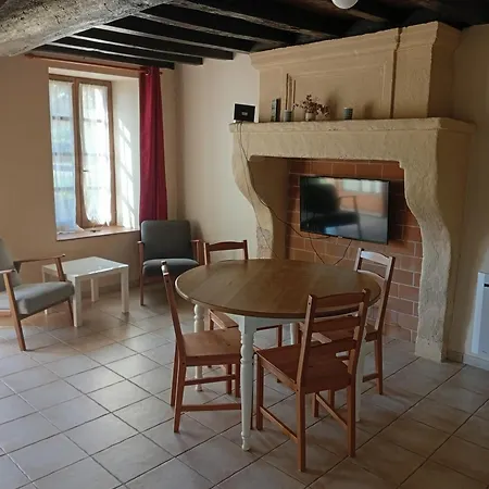 Dans Un De Chateau De L'estang Pansiyon *