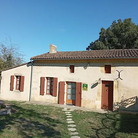 Dans Un De Chateau De L'estang Pansiyon
